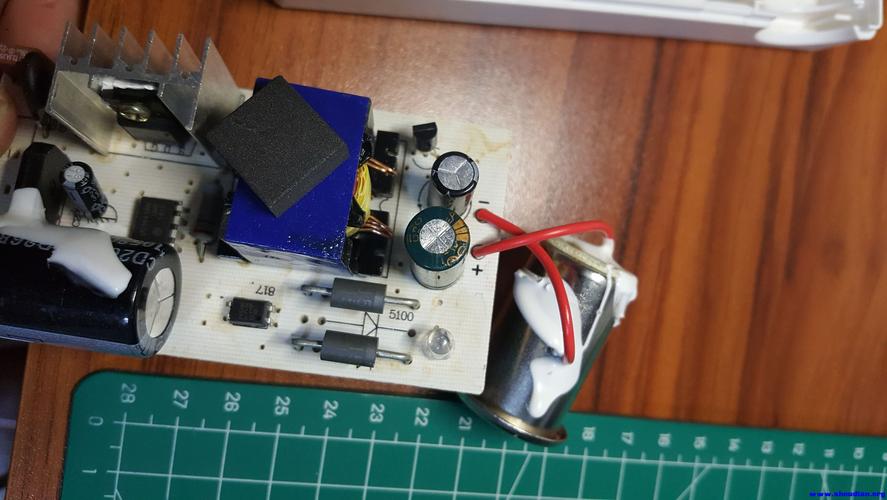 车载电器转家用电源刚到手就坏了99？原因分析与解决对策